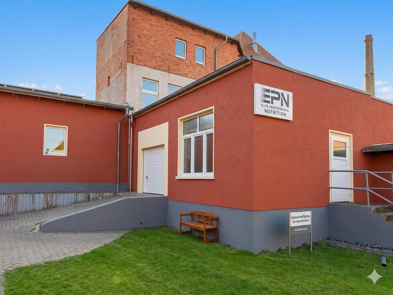 Lager- & Produktionshalle auf überwachtem Gewerbegrundstück in Zerbst zu vermieten